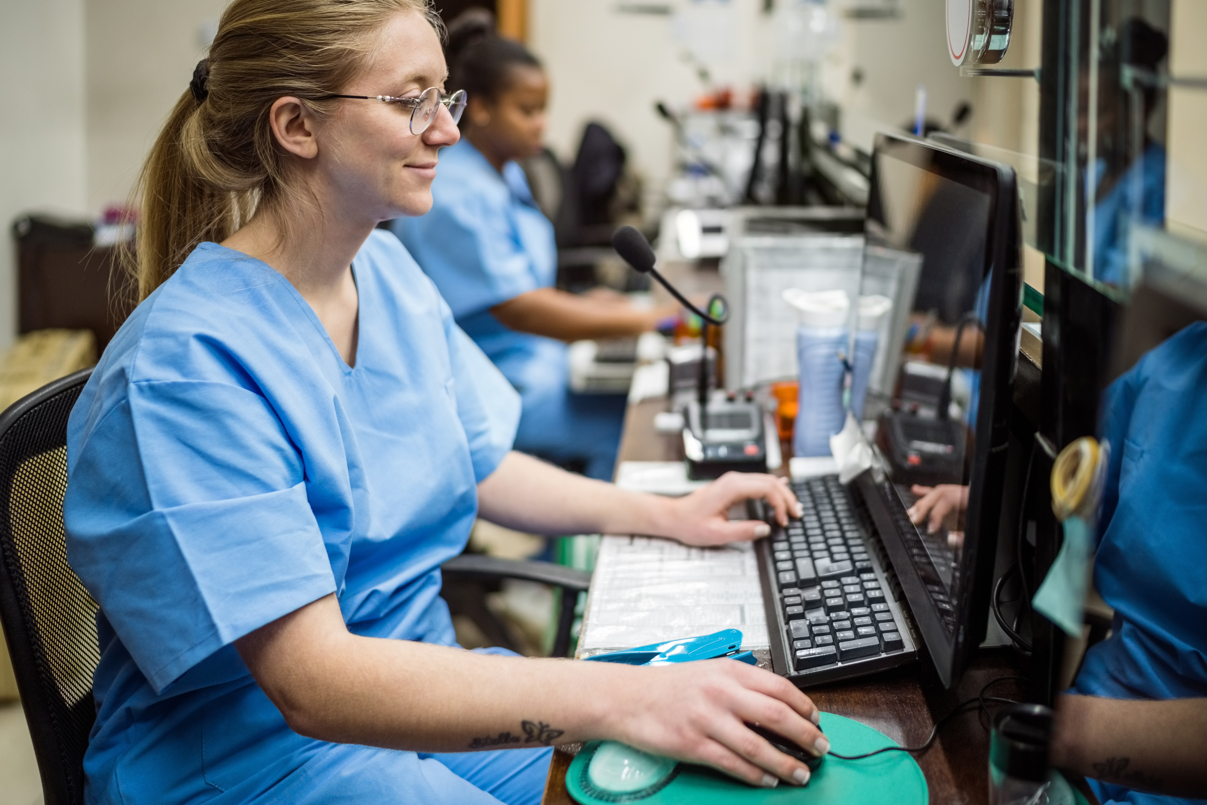 iStock-1470737148 medical assistant at computer